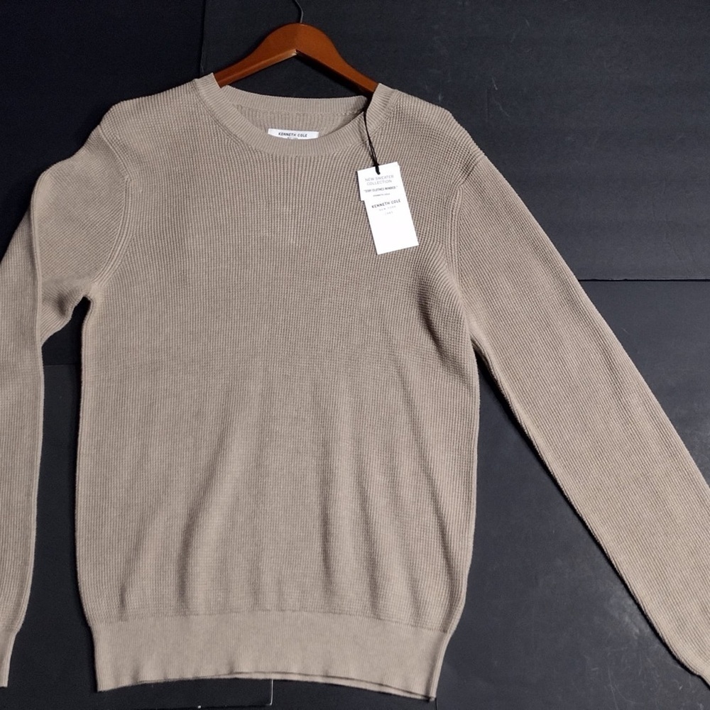 Keneth cole Elegant Tan men Sweater size M brand new w tags - Picture 10 of 10